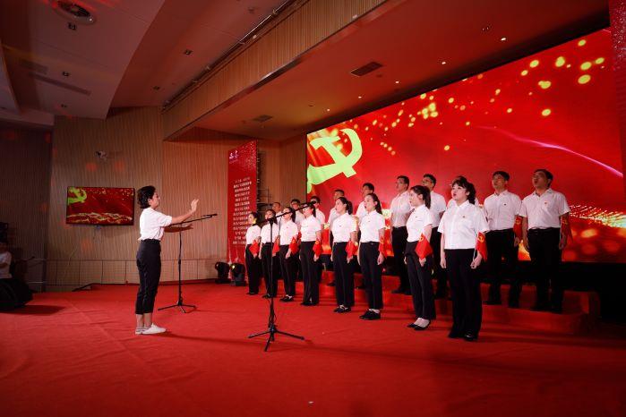 4、《沒有共產(chǎn)黨就沒有新中國(guó)》山東分公司